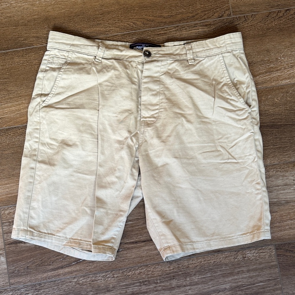 Traditional Men's Beige Flat Front Shorts
